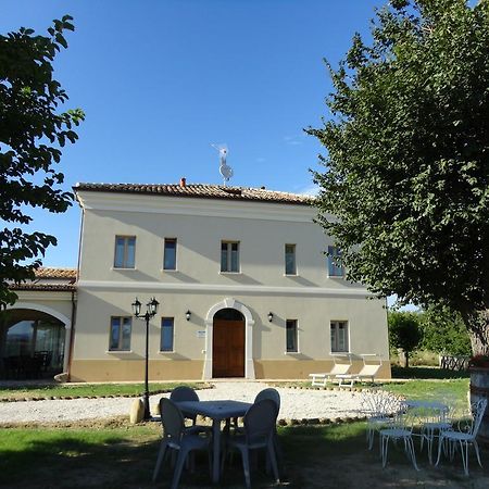 Villa Marietta Country House - Marche Montemaggiore al Metauro Ngoại thất bức ảnh