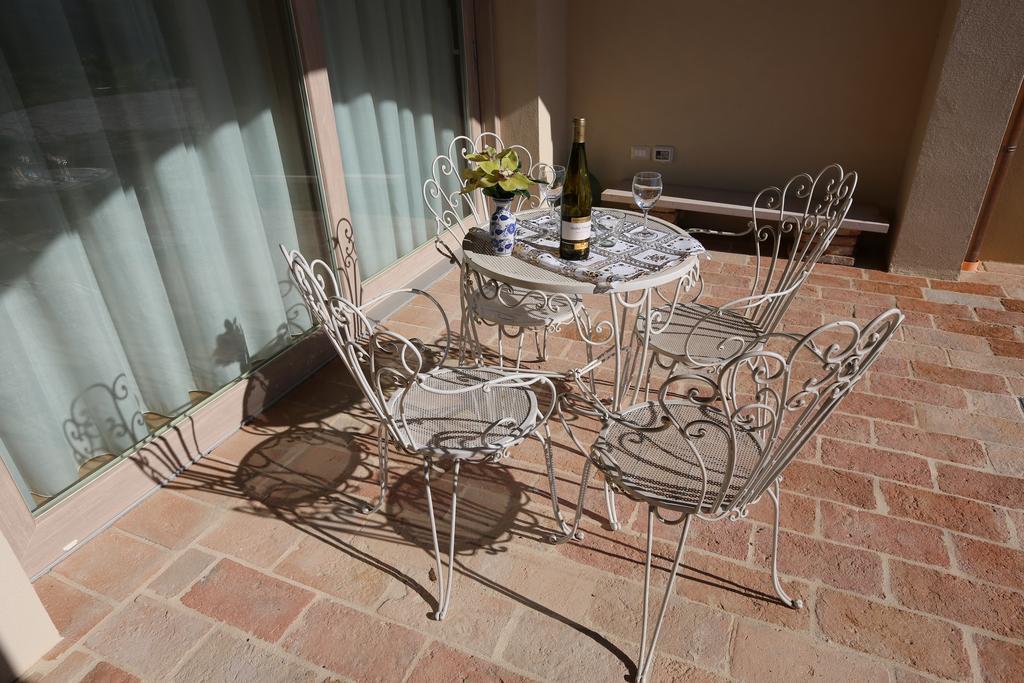 Villa Marietta Country House - Marche Montemaggiore al Metauro Ngoại thất bức ảnh