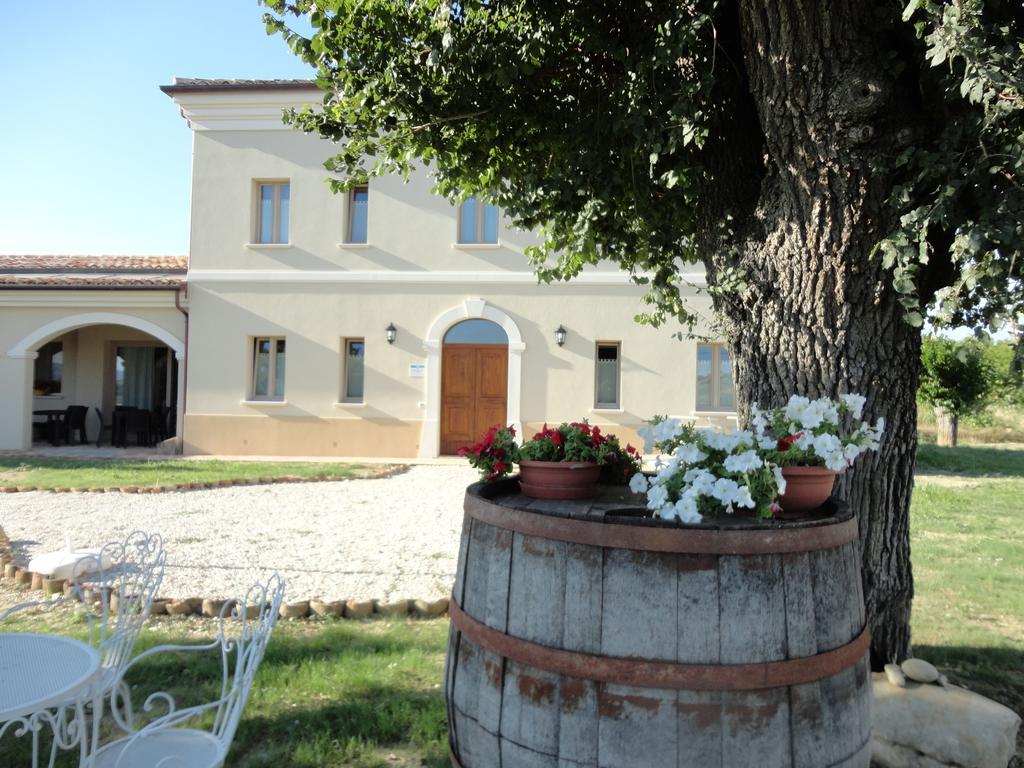 Villa Marietta Country House - Marche Montemaggiore al Metauro Ngoại thất bức ảnh