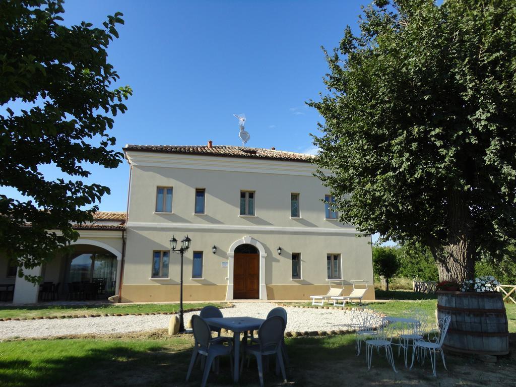 Villa Marietta Country House - Marche Montemaggiore al Metauro Ngoại thất bức ảnh