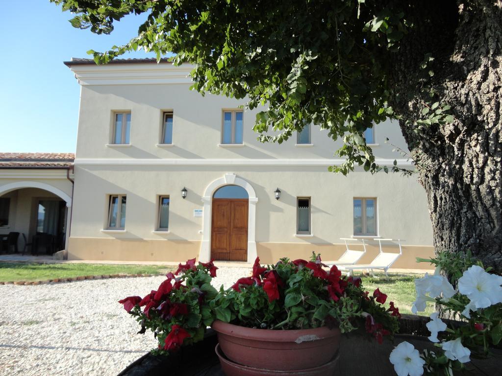 Villa Marietta Country House - Marche Montemaggiore al Metauro Ngoại thất bức ảnh